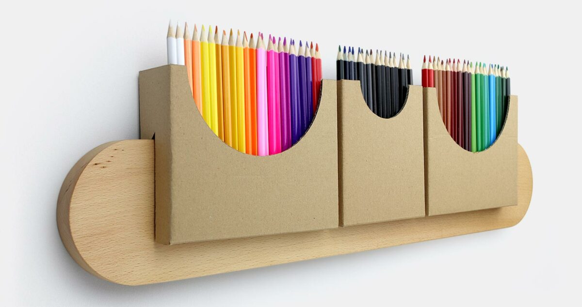 DIY pencil holder made from cardboard on the Kokimiloki rail